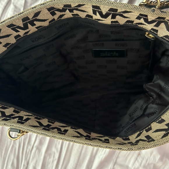 Michael Kors Jet Set Black Beige Tote Signature Canvas with chain straps - Picture 5 of 7